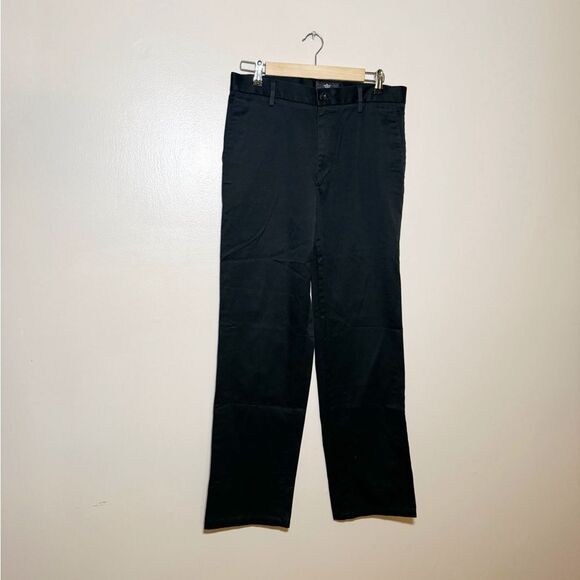 SALE! Men’s Black Dockers Signature Khaki Size 31x32 EUC - Picture 1 of 6
